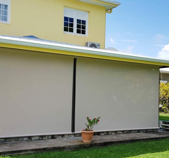 Rentoilage de store Martinique
