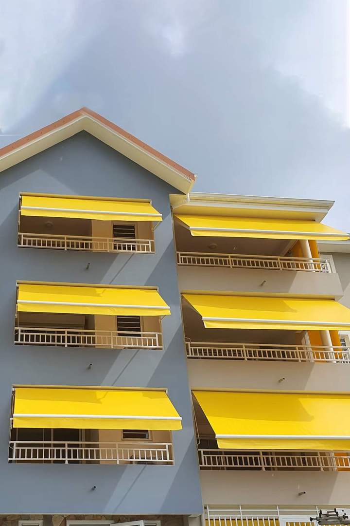 Store banne sur mesure Fort de France