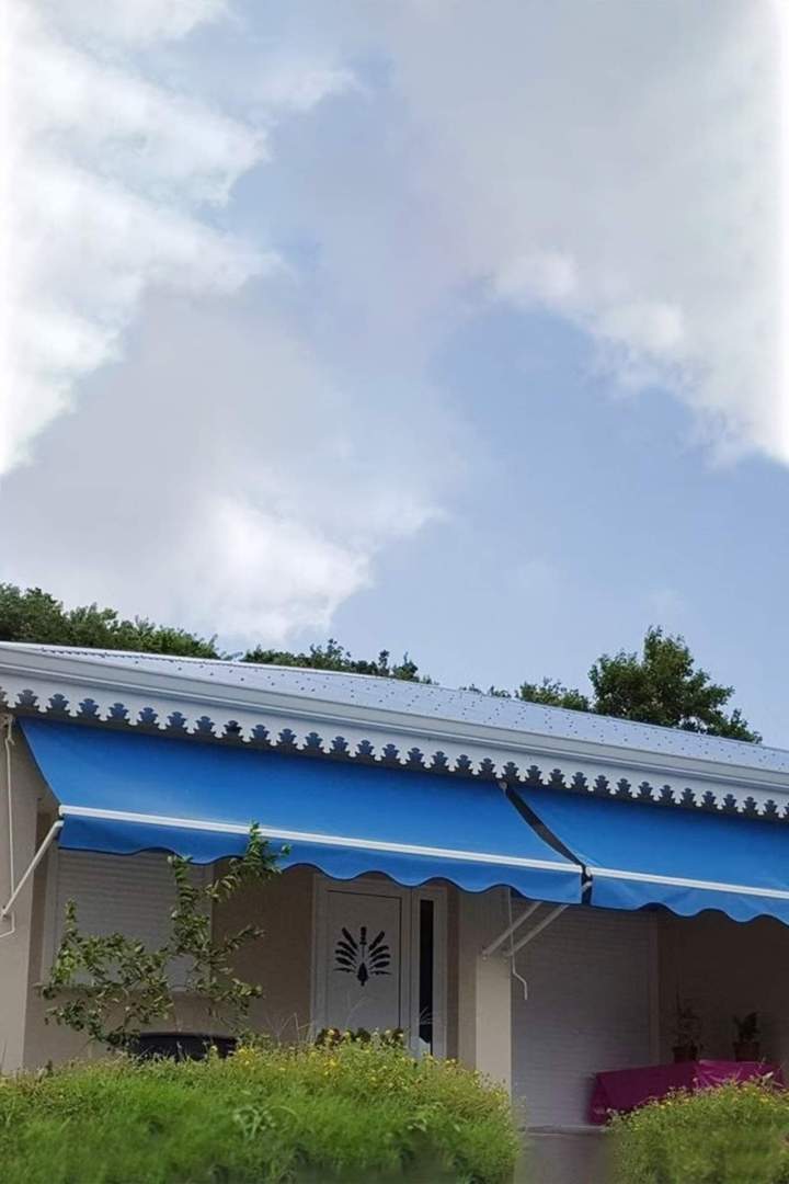Store extérieures Martinique